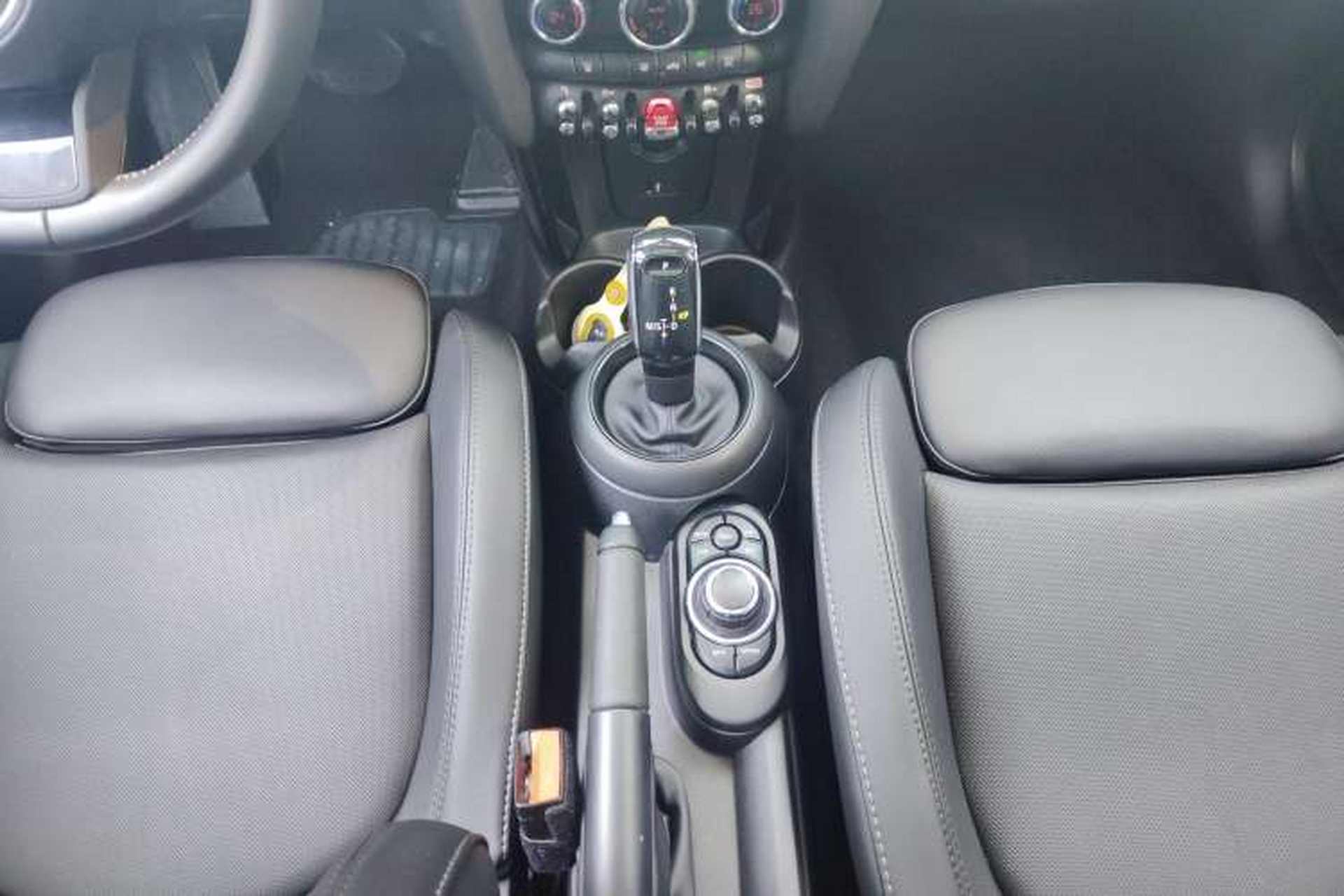 Used MINI 2022 Revised Version 2.0T COOPER S CABRIO Classic Style Gear Lever