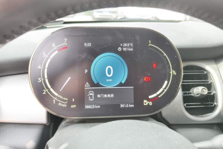 Used MINI 2022 Updated 1.5T COOPER Classic Edition Five-Door Version Instrument Cluster