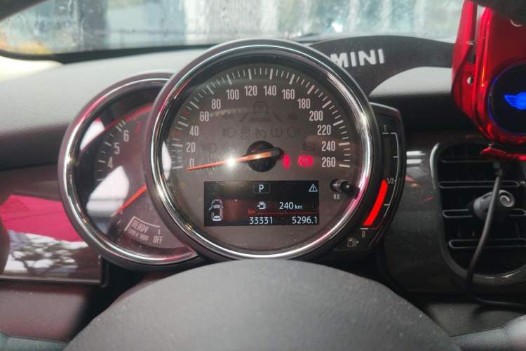 Used MINI 2022 Updated 1.5T ONE Instrument Cluster