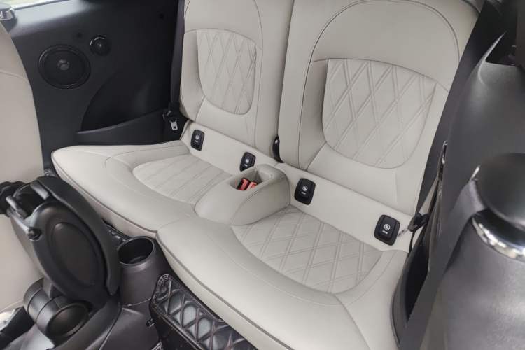 Used MINI 2022 1.5T COOPER CABRIO Sidewalk Interior 4