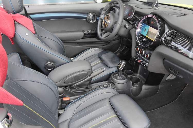 Used MINI 2022 2.0T COOPER S CABRIO Sidewalk Interior 6