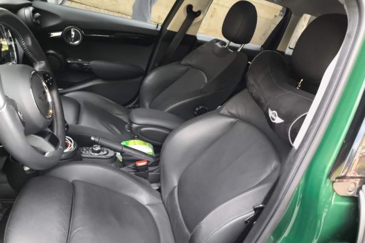 Used MINI 2022 1.5T COOPER Artist Five-Door Edition Left Front Seat