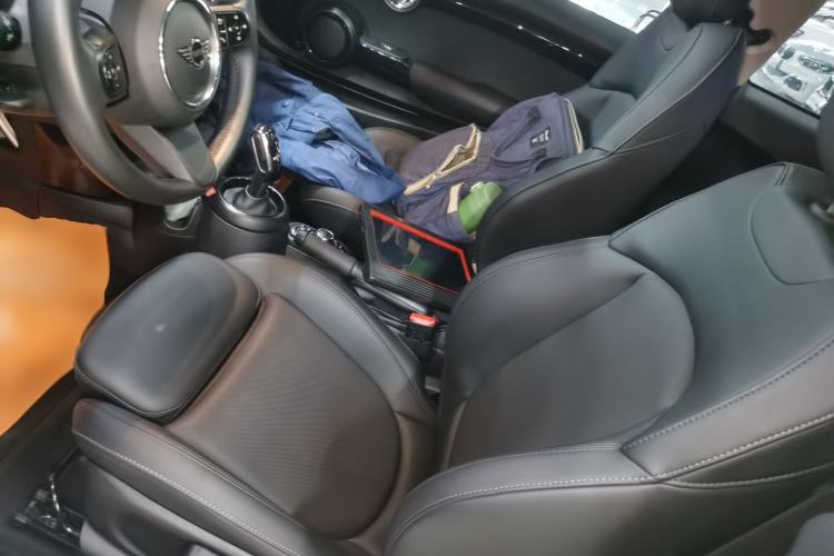 Used MINI 2022 Updated 1.5T COOPER Classic Edition Left Front Seat