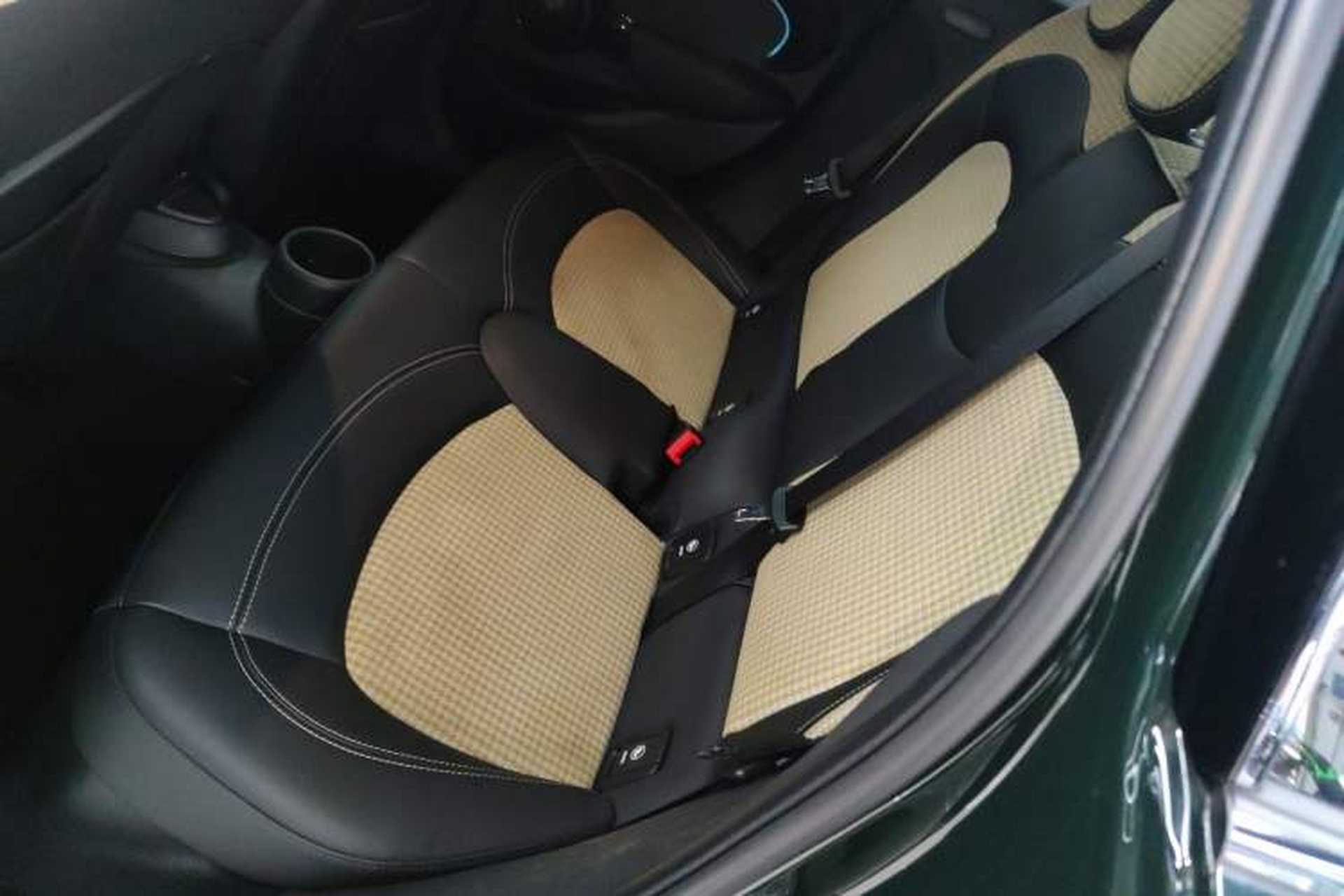 Used MINI 2022 2.0T COOPER S Obsession Special Edition Five-Door Version Left Rear Seat