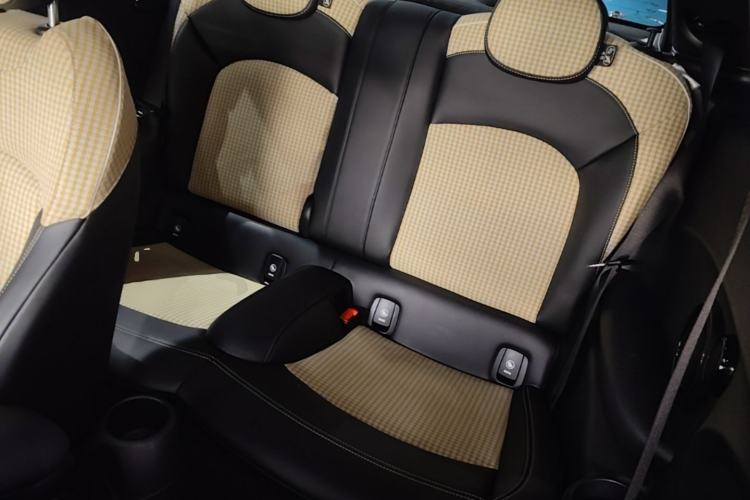 Used MINI 2022 2.0T COOPER S Obsession Special Edition Left Rear Seat