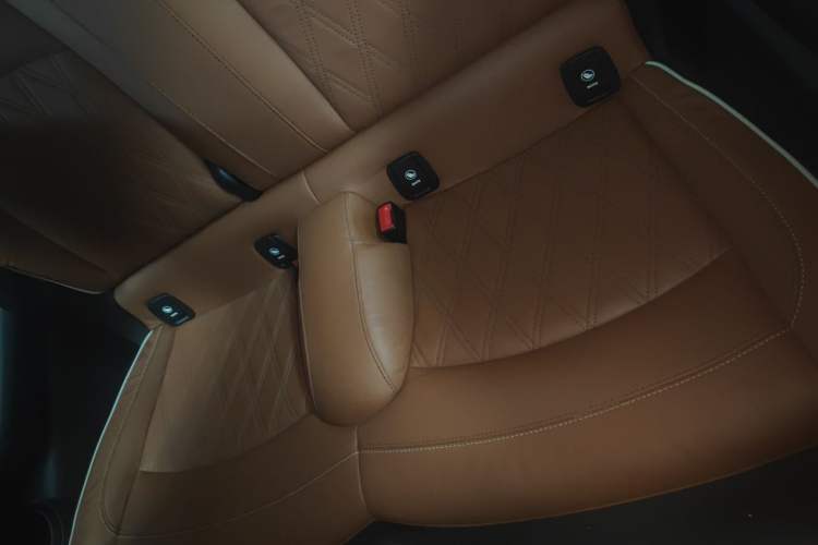 Used MINI 2022 Updated 1.5T COOPER Artist Left Rear Seat