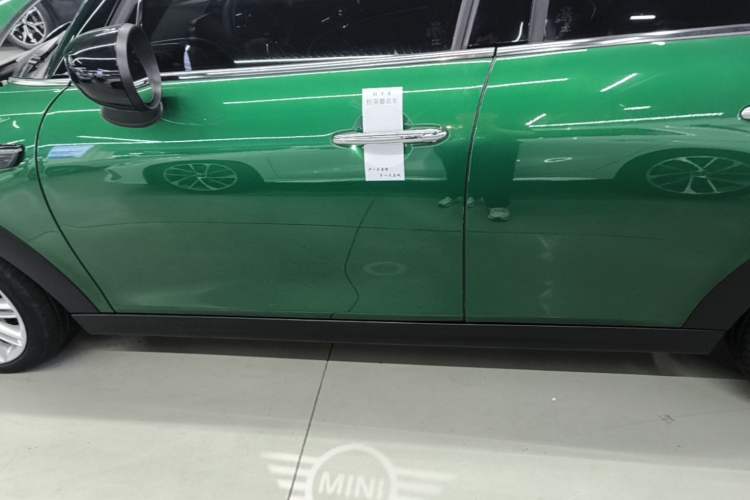 Used MINI 2022 1.5T COOPER Classic Edition Five-Door Version Left Side Sill