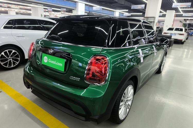 Used MINI 2022 1.5T COOPER Classic Edition Five-Door Version Rear Right 45 Deg