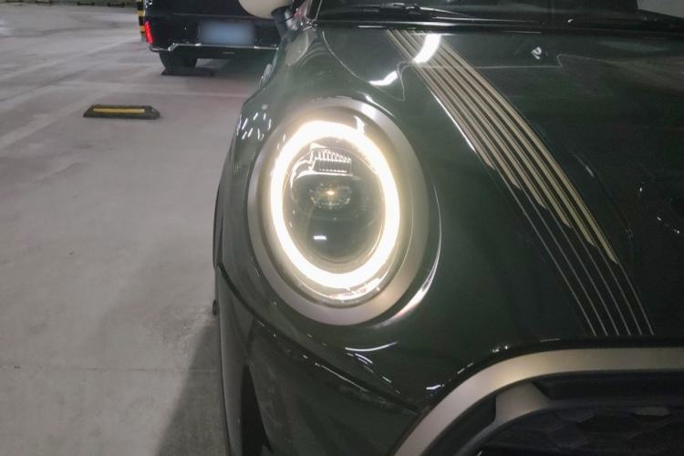 Used MINI 2022 2.0T COOPER S Obsession Special Edition Five-Door Version Right Front Headlight