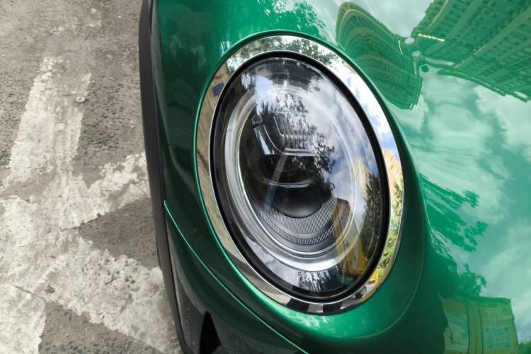 Used MINI 2022 1.5T COOPER Artist Five-Door Edition Right Front Headlight