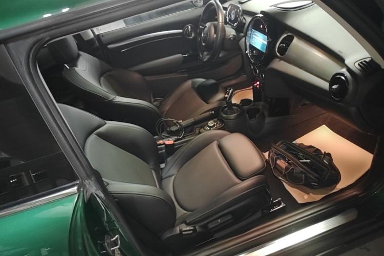 Used MINI 2022 Updated 1.5T COOPER Classic Edition Right Front Seat