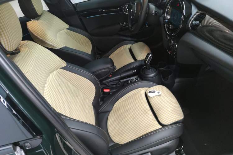 Used MINI 2022 2.0T COOPER S Obsession Special Edition Five-Door Version Right Front Seat