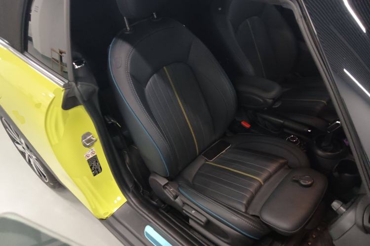 Used MINI 2022 1.5T COOPER CABRIO Sidewalk Right Front Seat