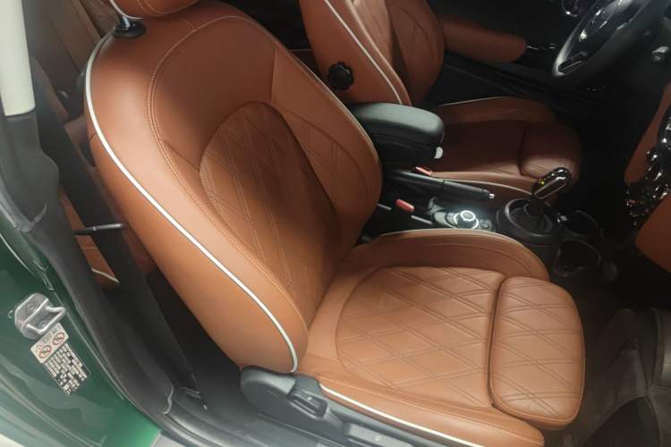 Used MINI 2022 Updated 1.5T COOPER Artist Right Front Seat