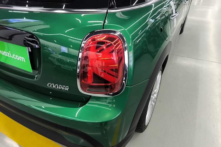 Used MINI 2022 1.5T COOPER Classic Edition Five-Door Version Right Rear Taillight