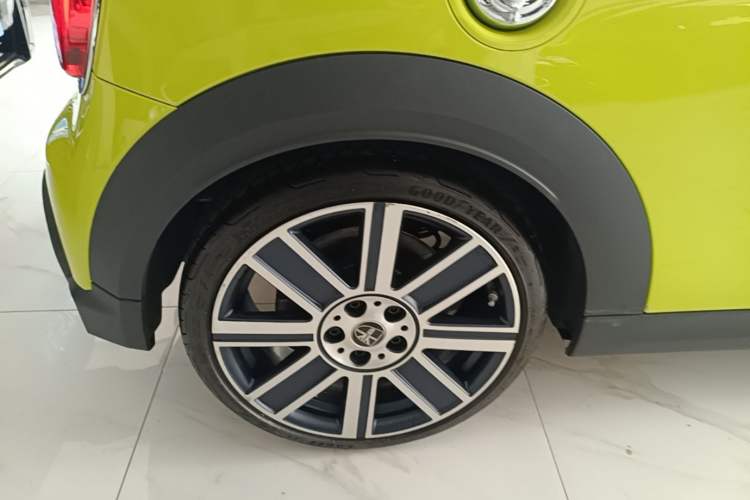Used MINI 2022 Revised 2.0T COOPER S CABRIO Sidewalk Right Rear Wheel Hub