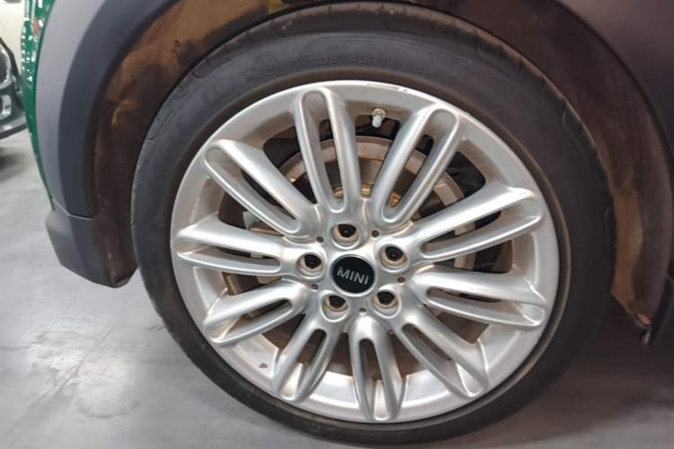 Used MINI 2022 1.5T COOPER Classic Edition Right Rear Wheel Hub