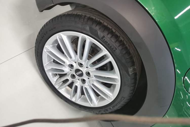 Used MINI 2022 Updated 1.5T COOPER Classic Edition Right Rear Wheel Hub