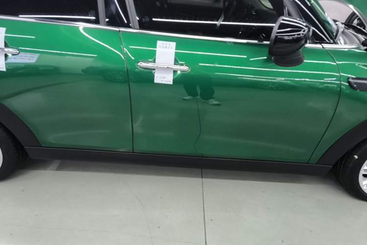 Used MINI 2022 1.5T COOPER Classic Edition Five-Door Version Right Side Sill