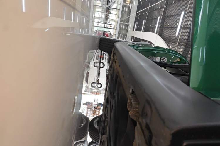 Used MINI 2022 Updated 1.5T COOPER Artist Right Side Sill