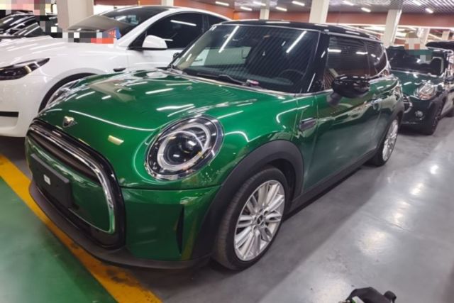 Used MINI 2022 1.5T COOPER Classic Edition