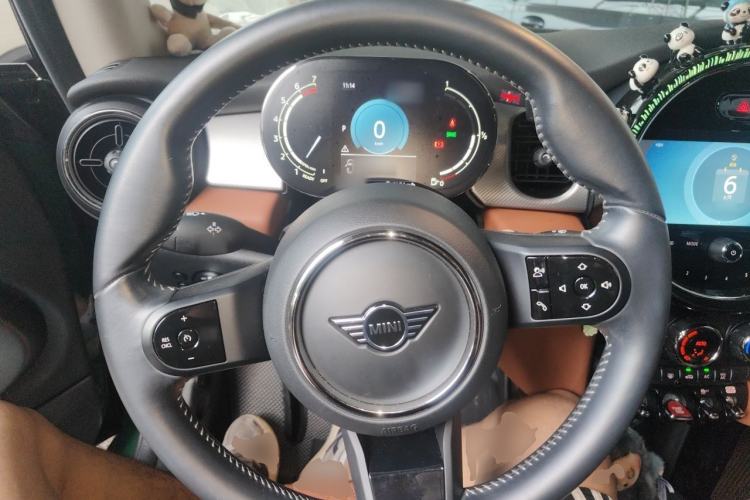 Used MINI 2022 1.5T COOPER Artist Steering Wheel