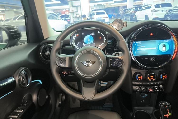 Used MINI 2022 1.5T COOPER Classic Edition Five-Door Version Steering Wheel