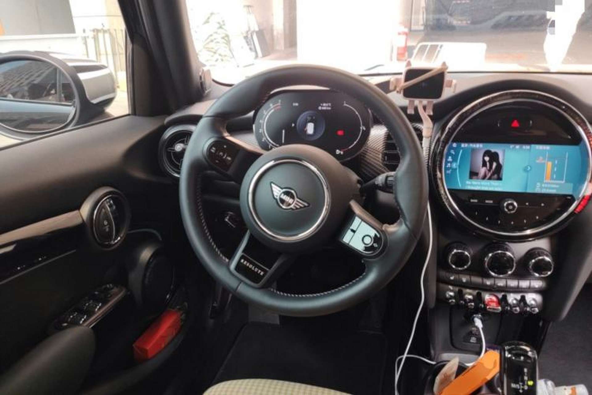 Used MINI 2022 1.5T COOPER Obsession Special Edition Five-Door Version Steering Wheel