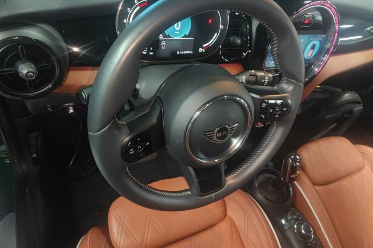 Used MINI 2022 Updated 1.5T COOPER Artist Steering Wheel