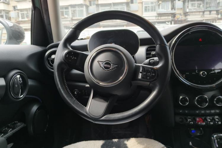Used MINI 2022 Updated 1.5T COOPER Classic Edition Five-Door Version Steering Wheel