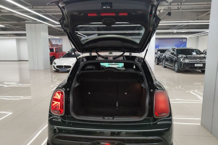 Used MINI 2022 2.0T COOPER S Obsession Special Edition Five-Door Version Trunk