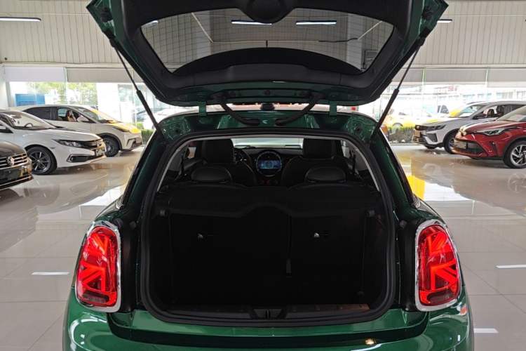 Used MINI 2022 Updated 1.5T COOPER Artist Trunk