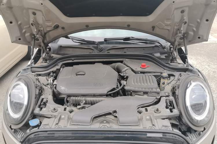 Used MINI 2022 Updated 1.5T COOPER Artist Engine Bay