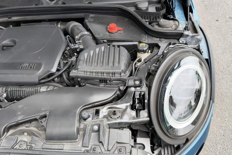 Used MINI 2022 Revised 2.0T COOPER S Artist Five-Door Edition Engine Bay Left