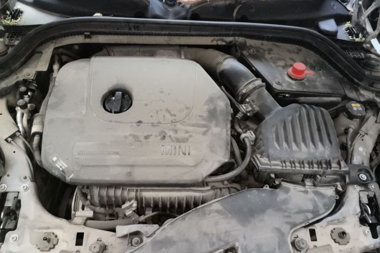 Used MINI  Engine Bay