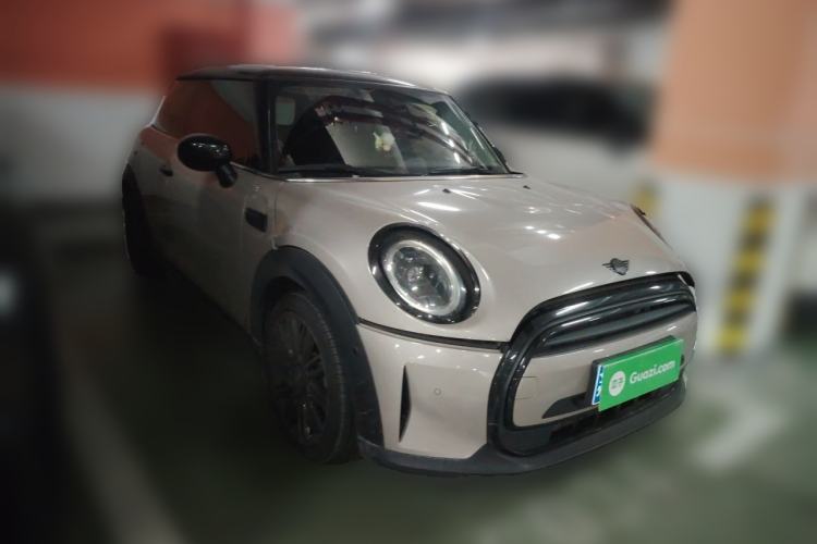 Used MINI 2022 1.5T COOPER Artist Front Right 45 Deg
