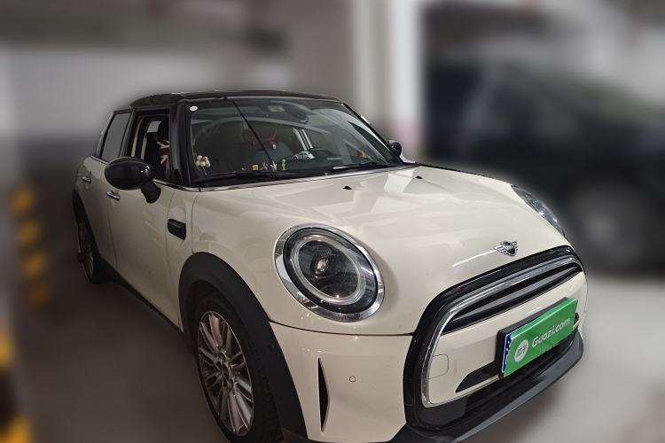 Used MINI 2022 1.5T COOPER Classic Edition Five-Door Version Front Right 45 Deg