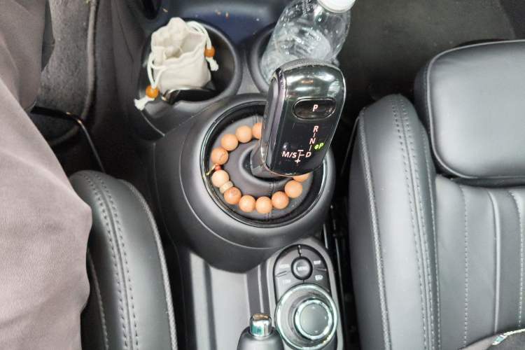 Used MINI 2022 Revised 2.0T COOPER S Artist Five-Door Edition Gear Lever
