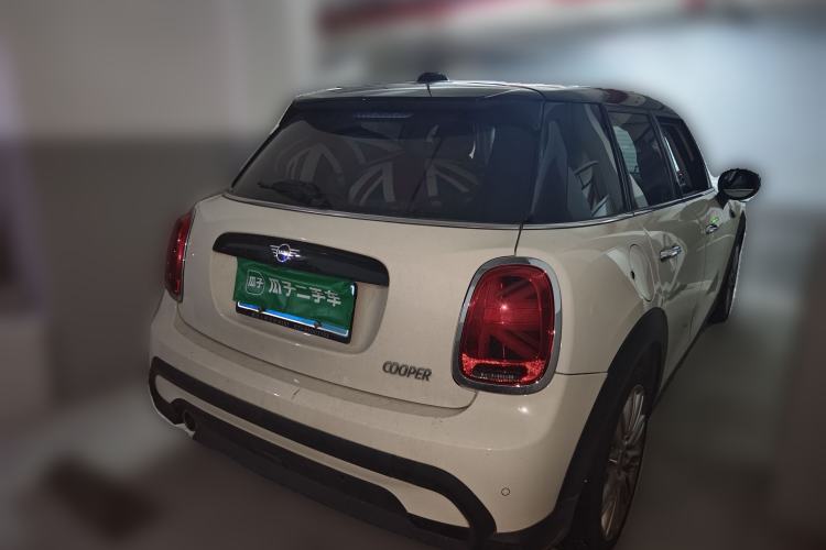 Used MINI 2022 1.5T COOPER Classic Edition Five-Door Version Rear Right 45 Deg