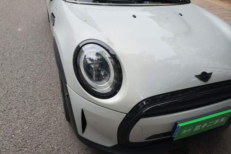 Used MINI  Right Front Headlight
