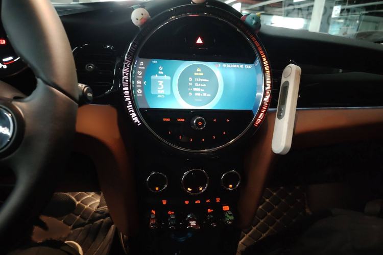 Used MINI 2022 Updated 1.5T COOPER Artist Audio And AC Panel