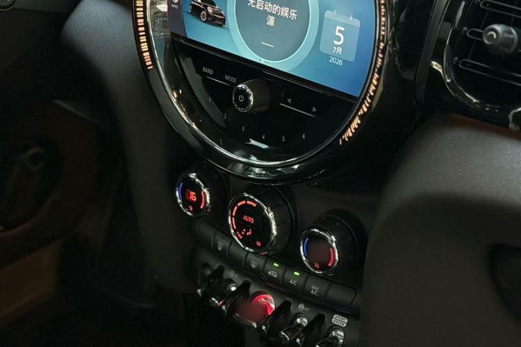 Used MINI 2022 2.0T COOPER S Classic Edition Audio And AC Panel