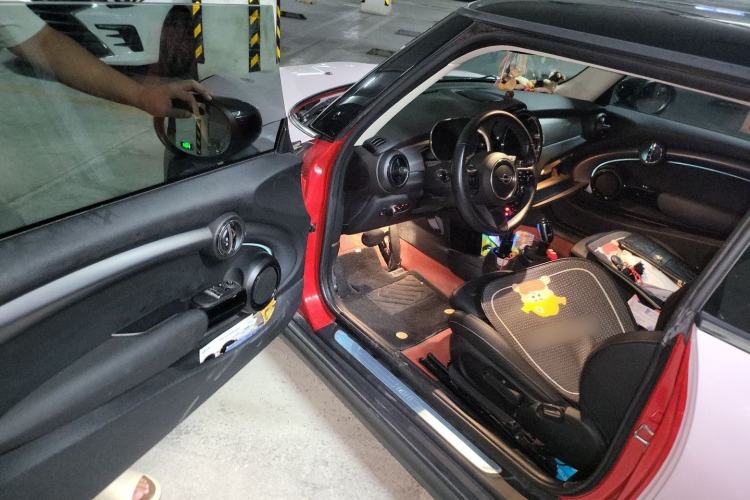 Used MINI 2022 1.5T COOPER Classic Edition Driver Seat