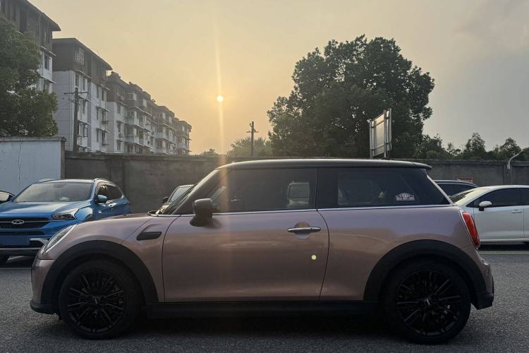 Used MINI 2022 Updated 1.5T COOPER Artist Exterior 6