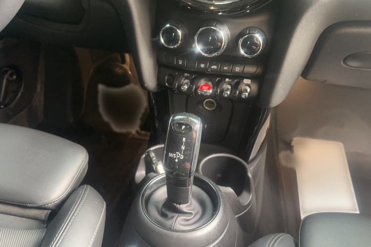 Used MINI 2022 2.0T COOPER S Classic Edition Gear Lever