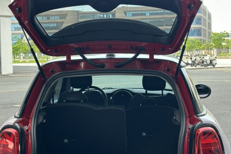 Used MINI 2022 2.0T COOPER S Classic Edition Interior 6