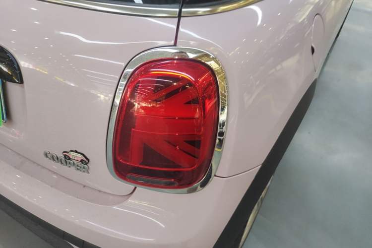 Used MINI 2022 1.5T COOPER Classic Edition Right Rear Taillight