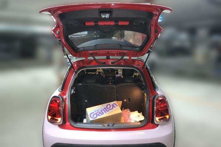 Used MINI 2022 1.5T COOPER Classic Edition Trunk