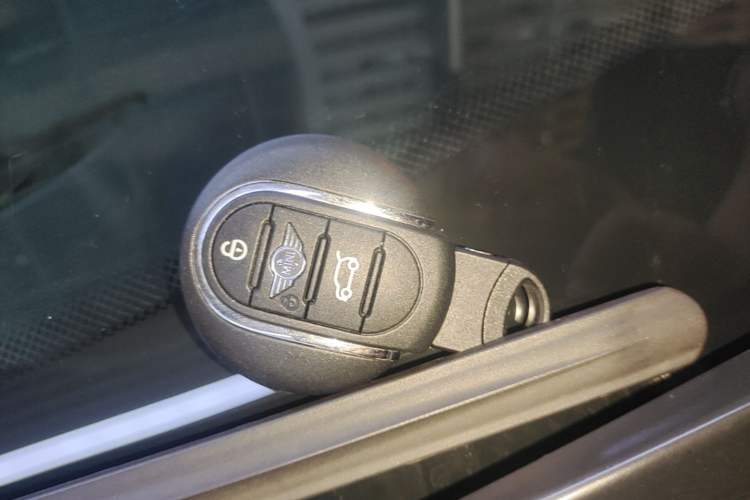 Used MINI 2022 1.5T COOPER Classic Edition Vehicle Key