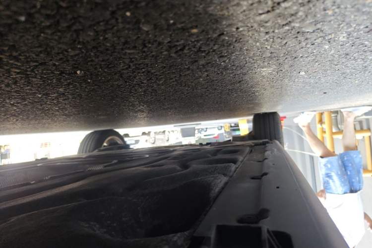Used MINI 2022 Updated 1.5T COOPER Classic Edition Five-Door Version Chassis Front Right